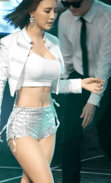 
YG 싸이,제시 백댄서 최혜진~
