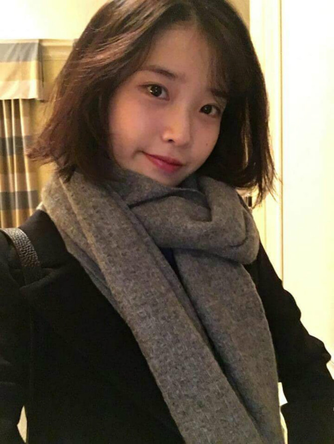오늘 가입기념 아이유 사진 올려보아요 ^^