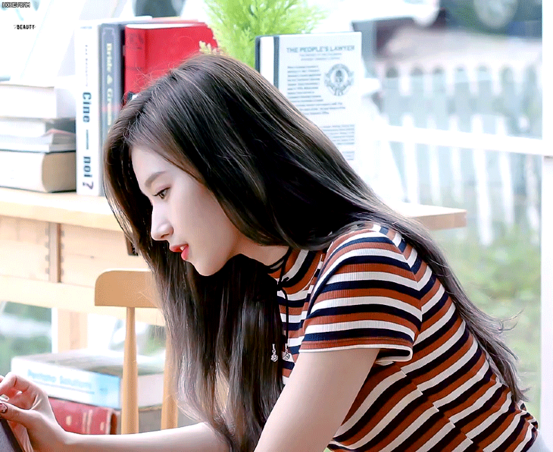 
사나
