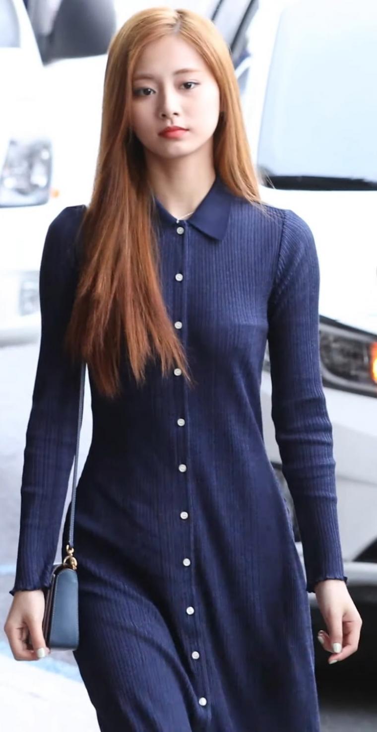 
쯔위
