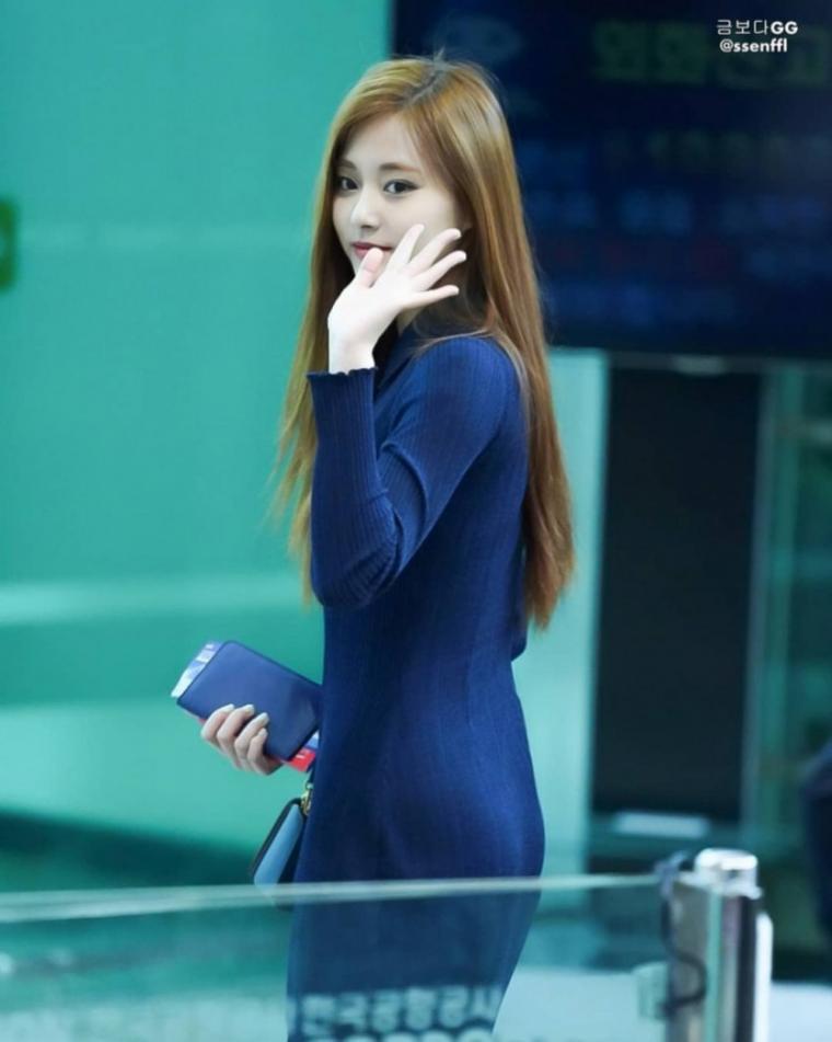 
쯔위
