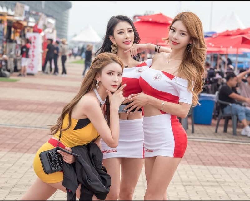 
써클렌즈 무셔~~~
