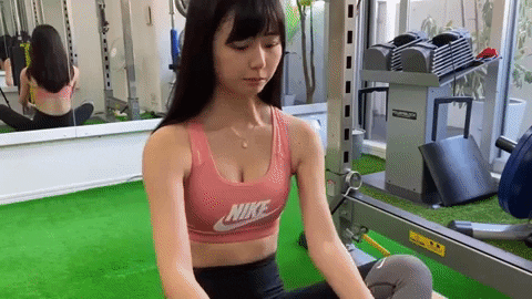 열도의 모델겸 탤런트 쿠리타 에미