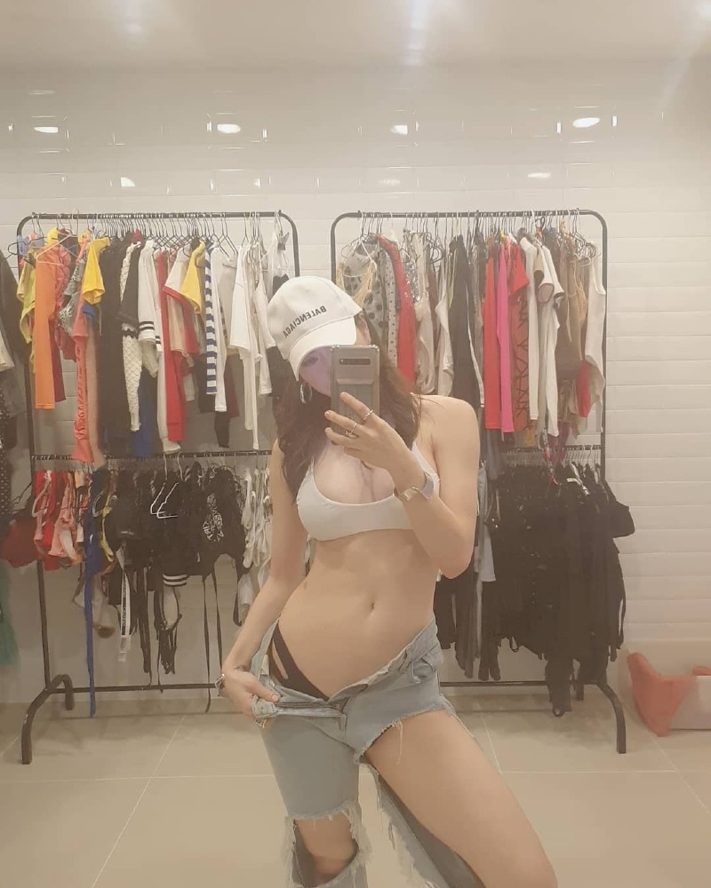 
담배피는 처자
