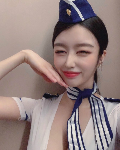 현직 비서라는 인스타녀