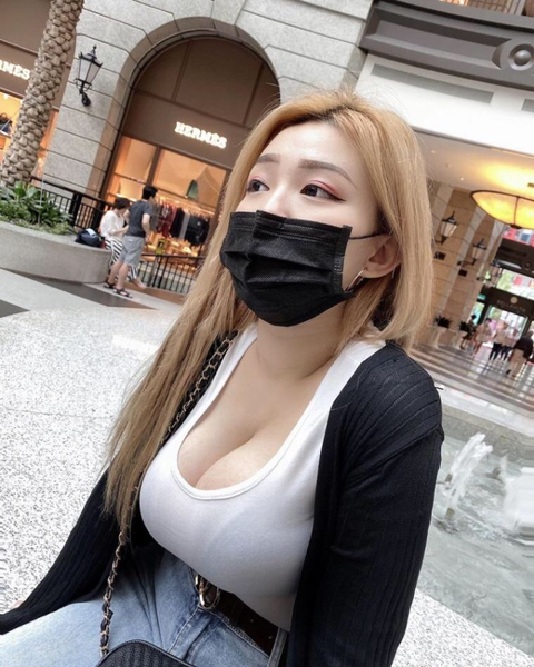 
미용실 처자
