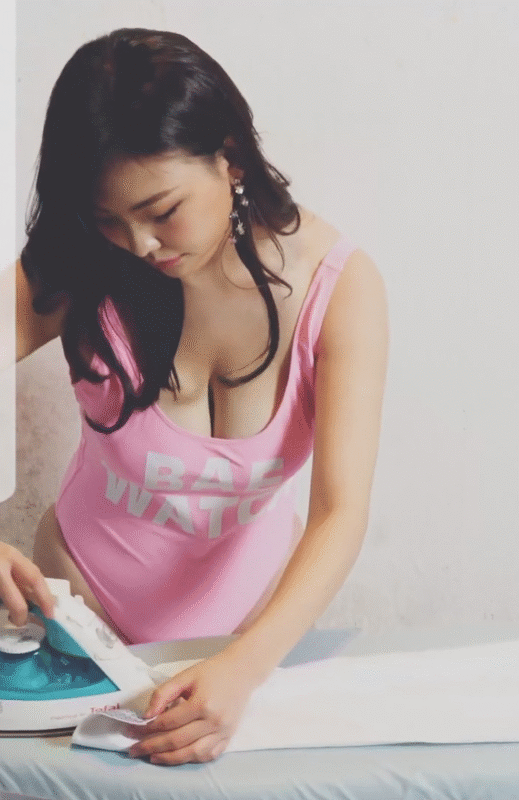 
다림질하는 그녀 움짤~
