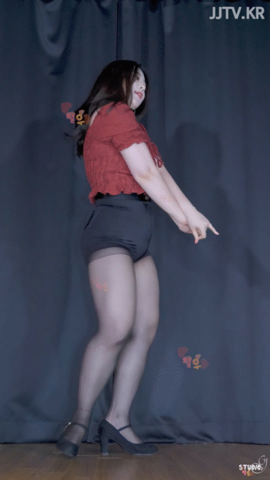 
틈새시장을 노리는 육덕누나...~
