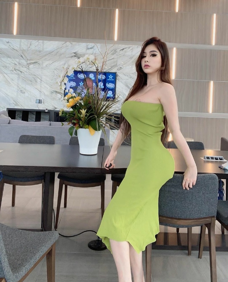 
여친룩과 반가운 얼굴
