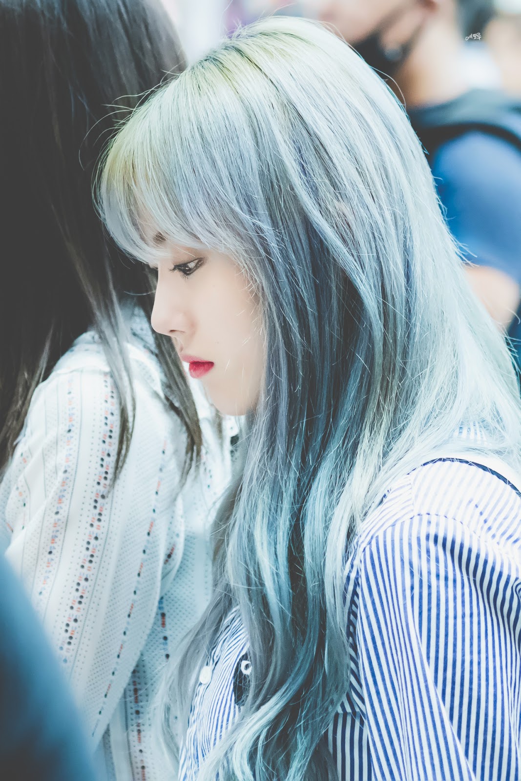 
입체적인 우주소녀 옆얼굴.jpg
