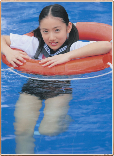 
동양의 미소녀
