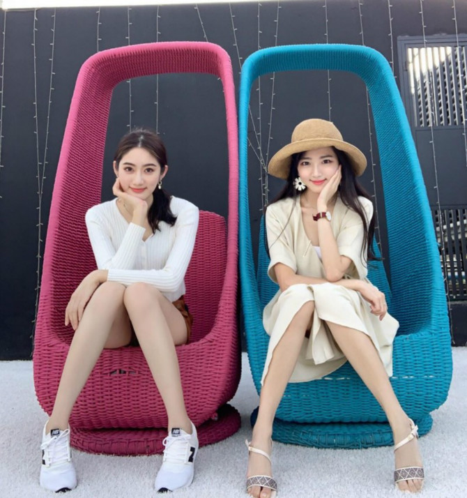 
대만항공 스튜어디스~
