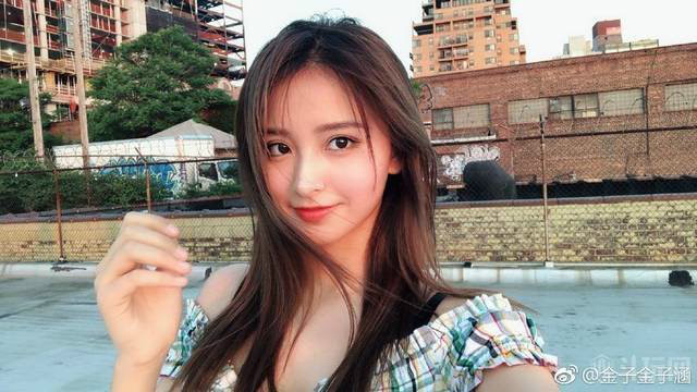 
174cm 아이돌 연습생~
