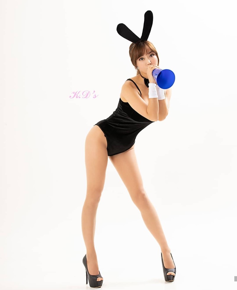 
스타킹 각선미
