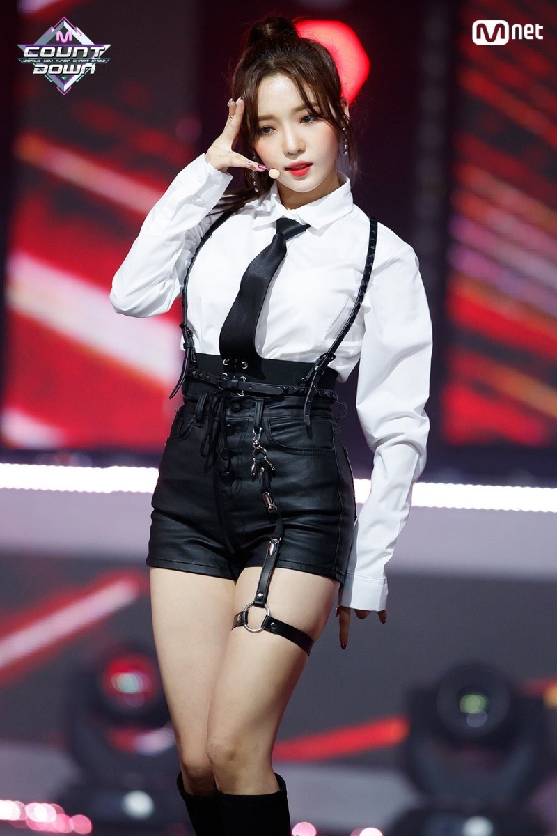 프로미스나인 노지선.jpg