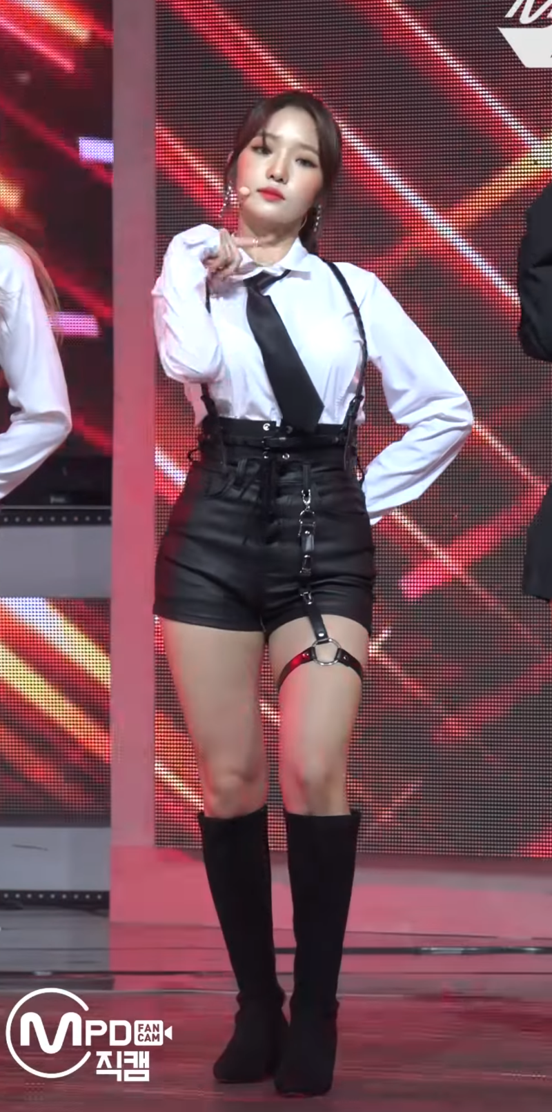 프로미스나인 노지선.jpg