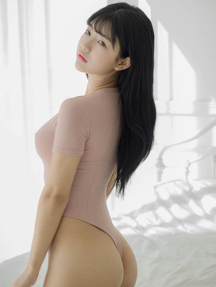 
LEEHEE
