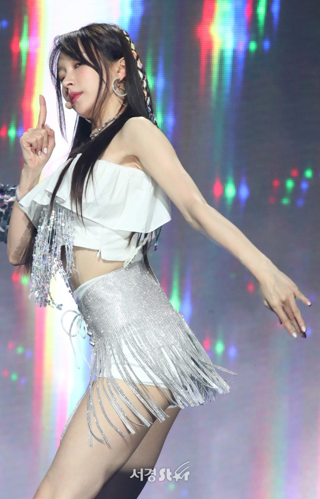 
EXID LE-정화-하니-솔지-혜린
