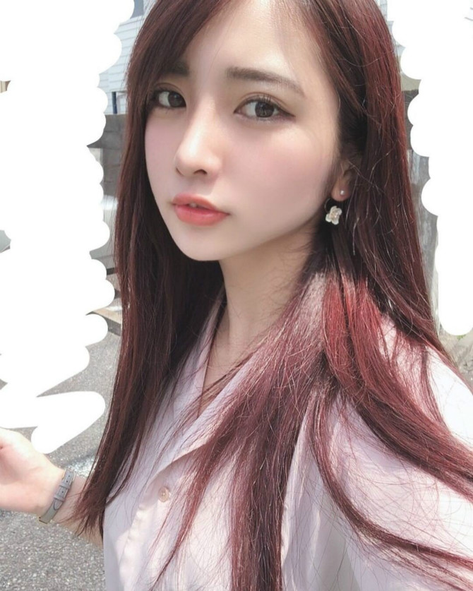 
성우 출신?
