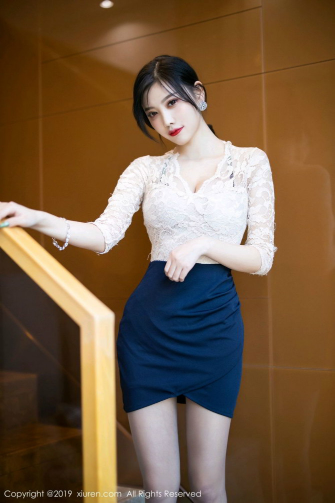 
노출 1도 없음
