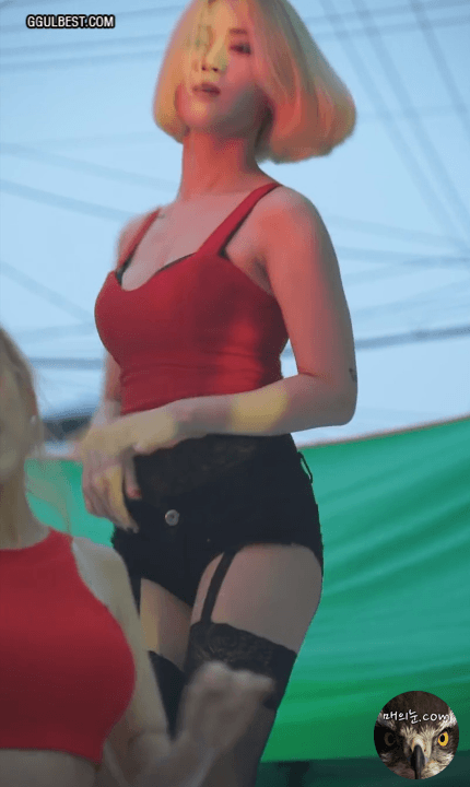 댄스팀 가터벨트녀