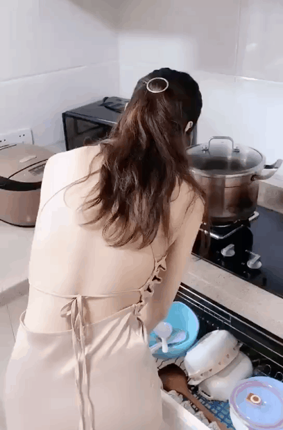 
저녁........뭐 먹고싶어~
