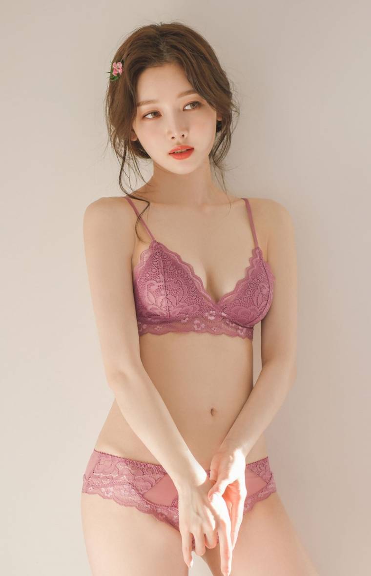 
김희정
