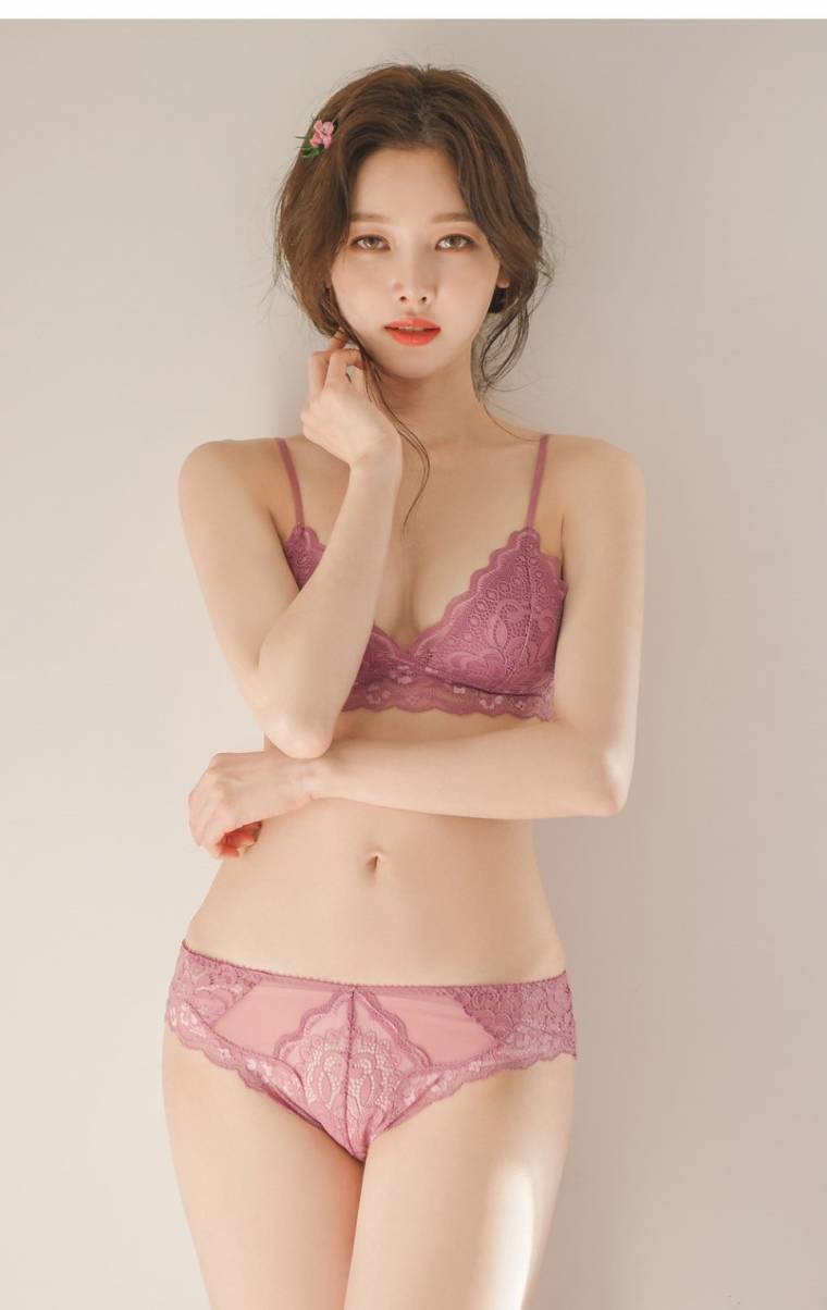 
김희정
