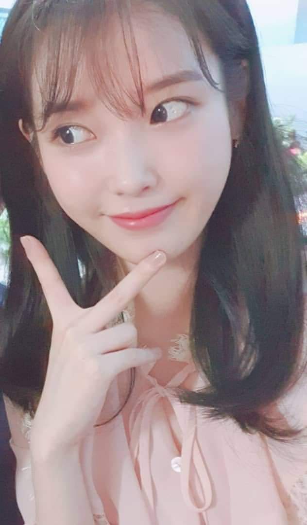
아이유
