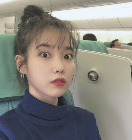 
아이유
