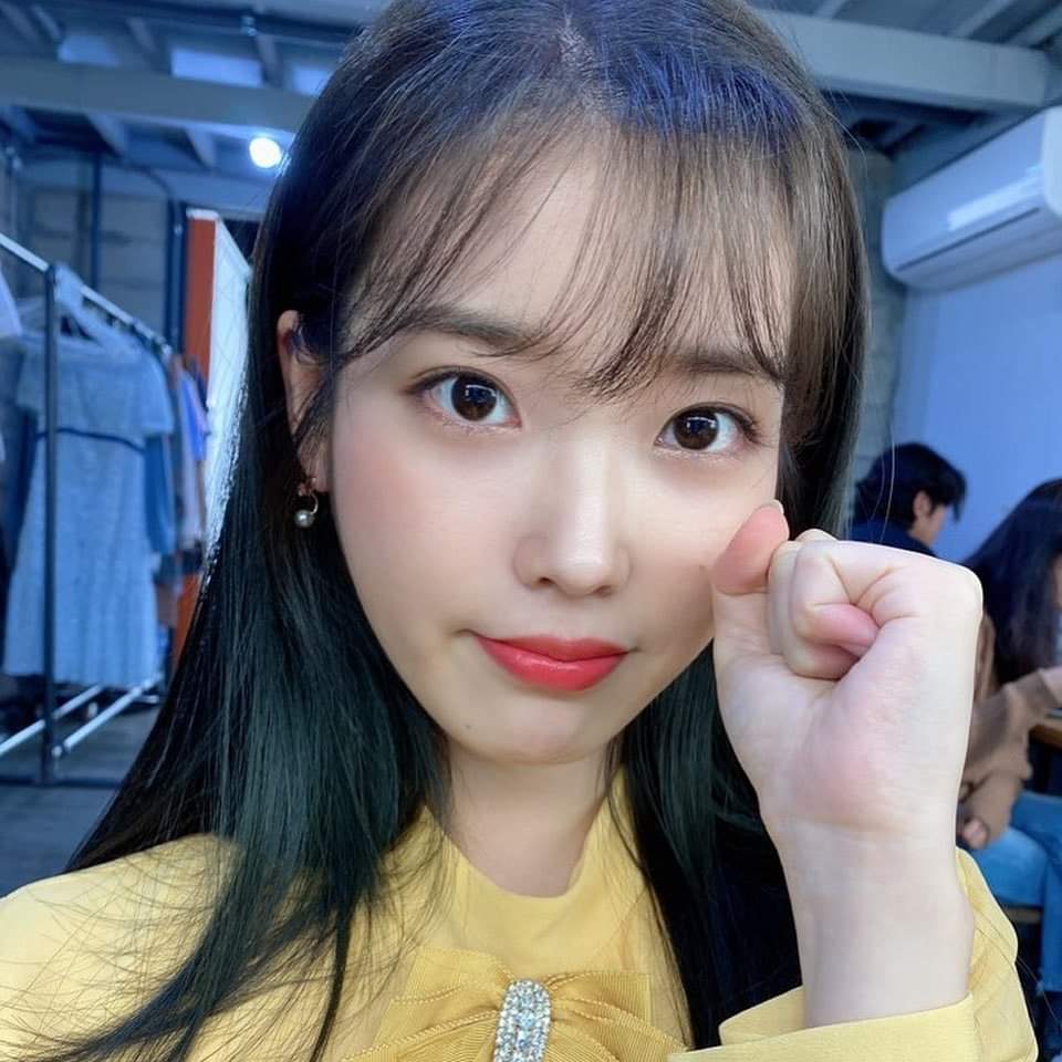 
아이유
