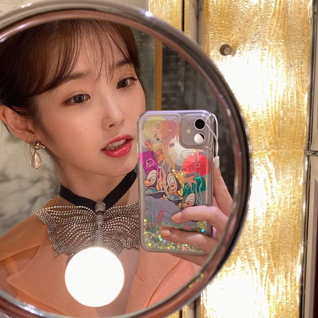 
아이유
