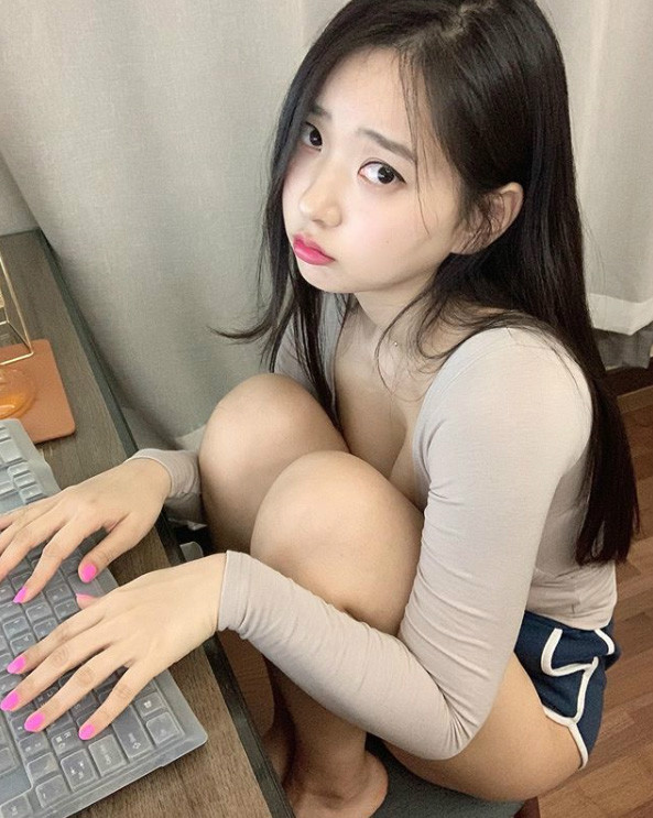 
맥심 모델 신재은
