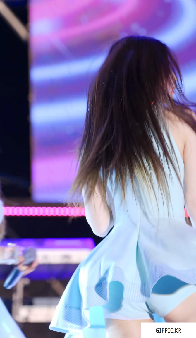 
오마이걸 밀착의상
