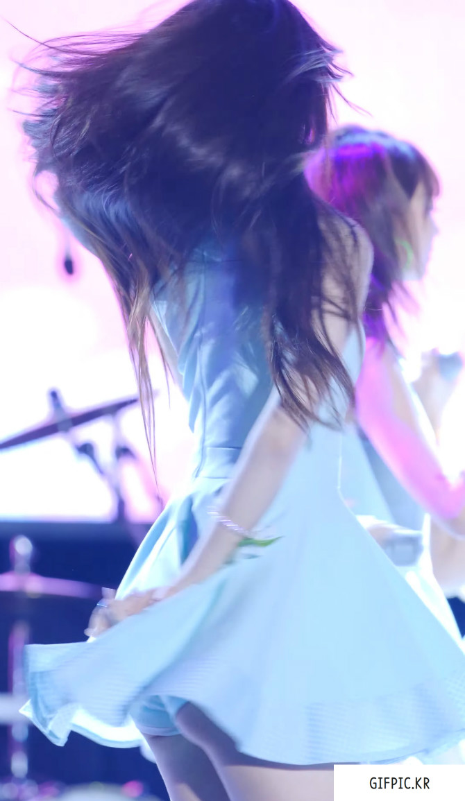 
오마이걸 밀착의상

