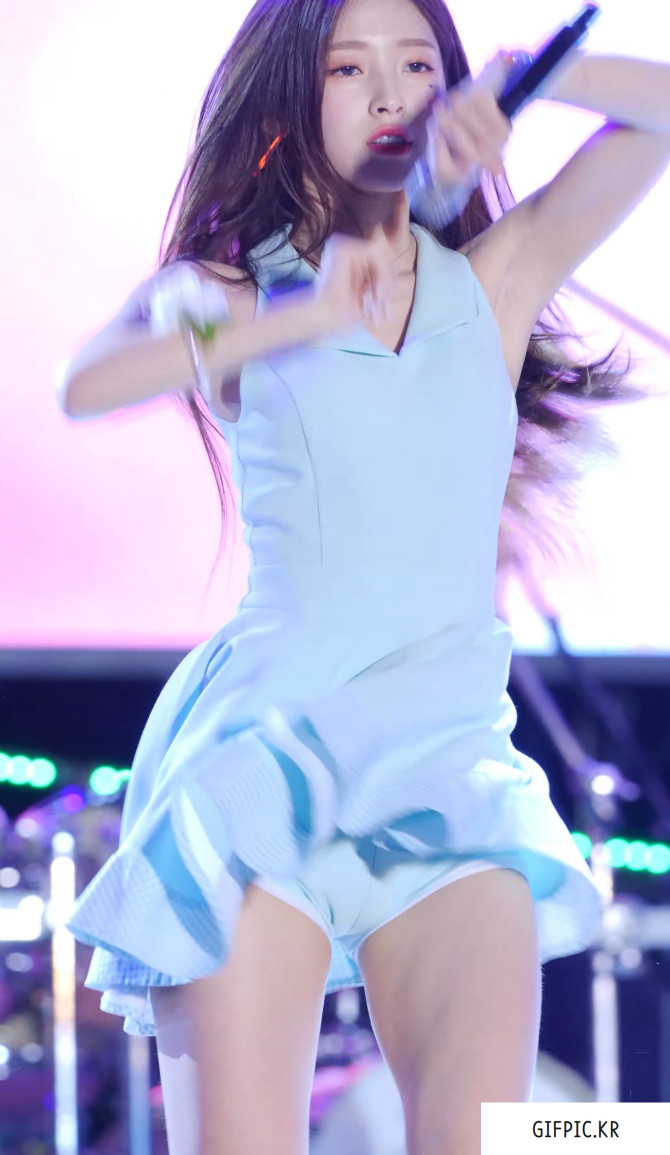 
오마이걸 밀착의상
