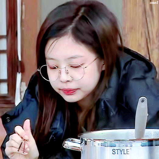 
쌩얼제니
