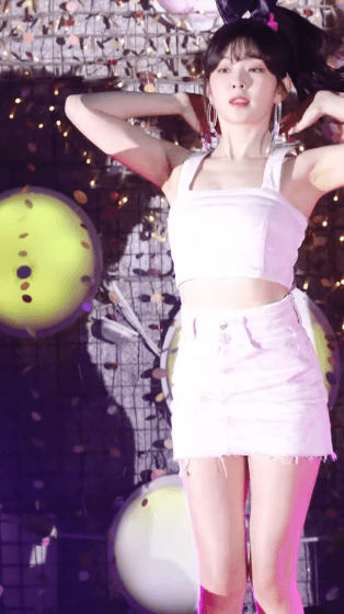 
핑크 아이린
