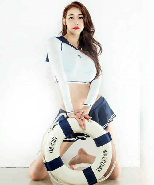 
이효영, 38인치 가슴라인
