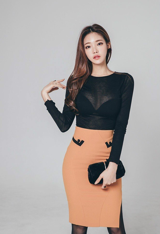 
피팅모델 정윤 오피스룩
