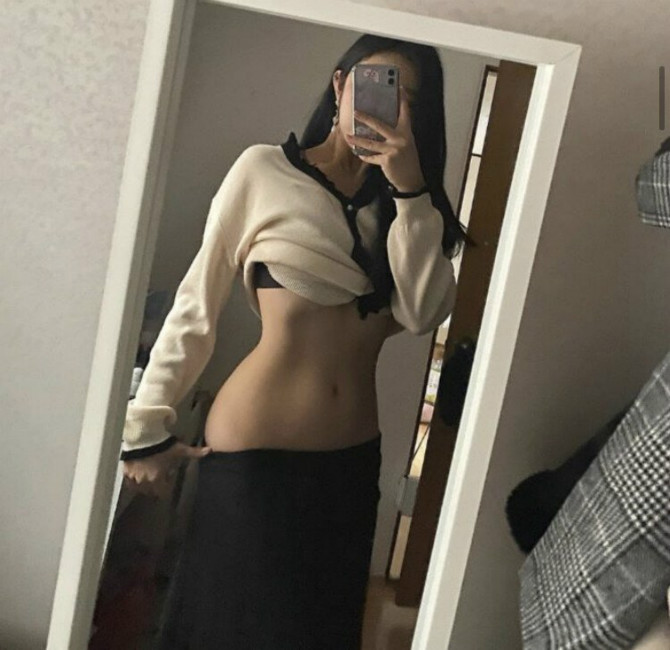 
골반자랑녀
