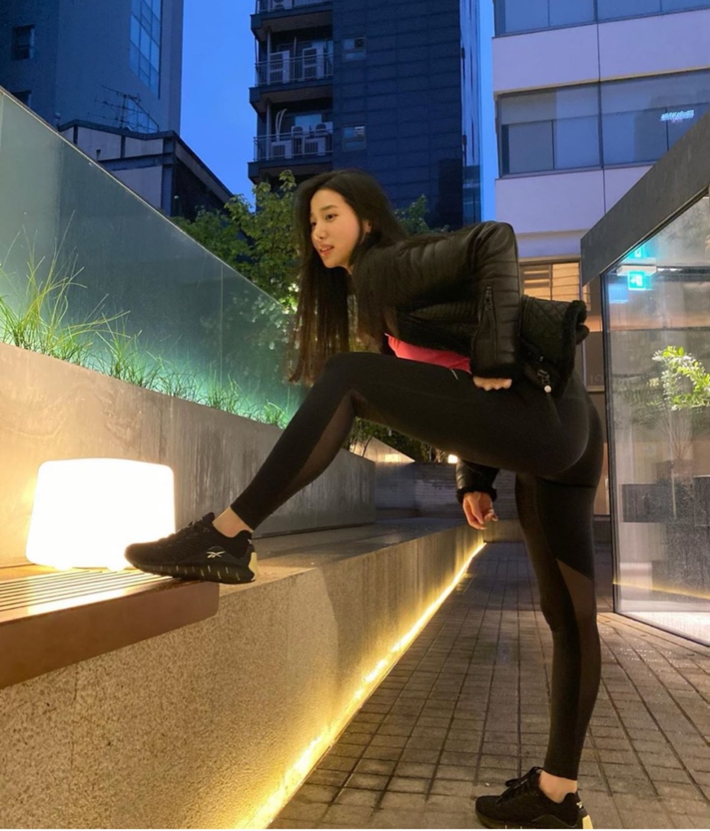 
레깅스 성애자 여자아이돌jpg.
