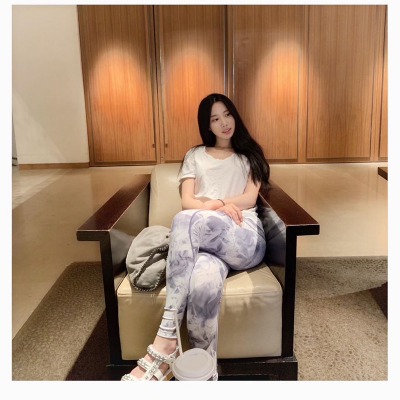 
레깅스 성애자 여자아이돌jpg.
