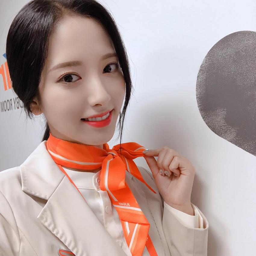 
제주항공 승무원 우주소녀 보나.jpgif
