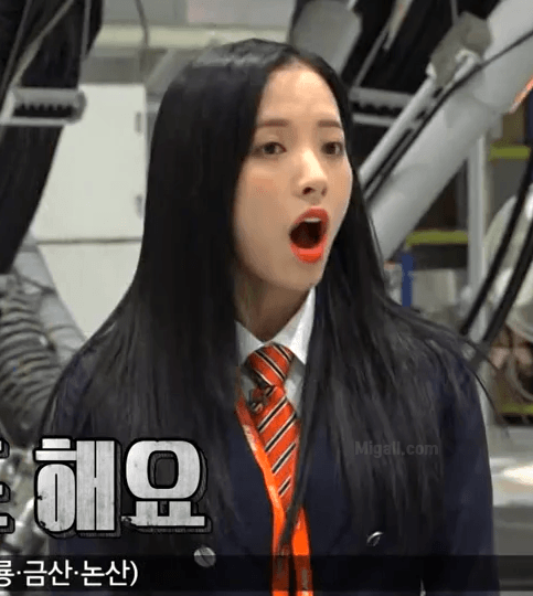 
제주항공 승무원 우주소녀 보나.jpgif
