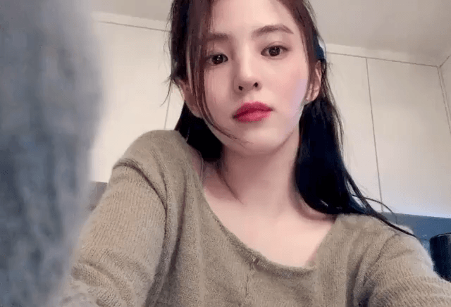 
배우 한소희 일상 컷
