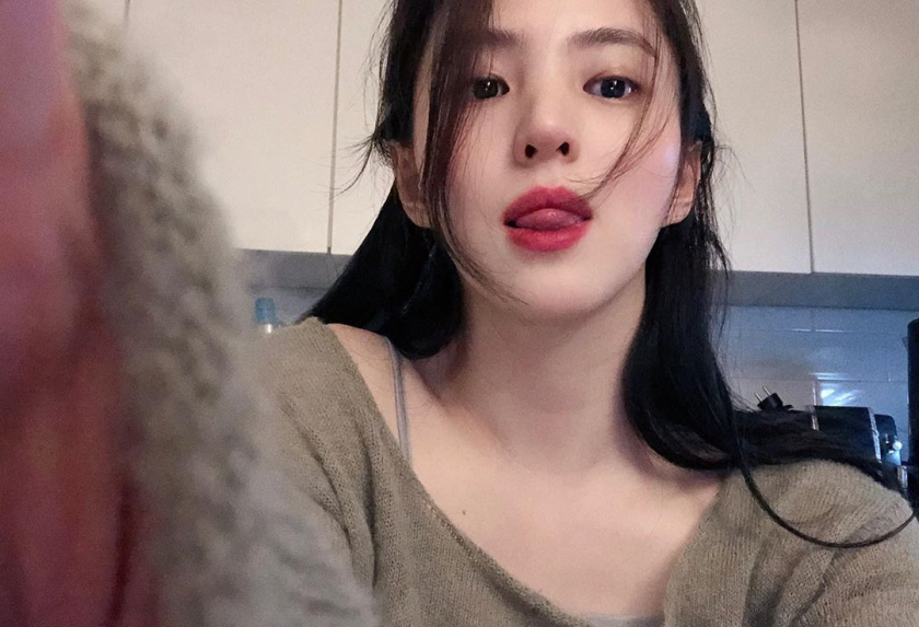 
배우 한소희 일상 컷
