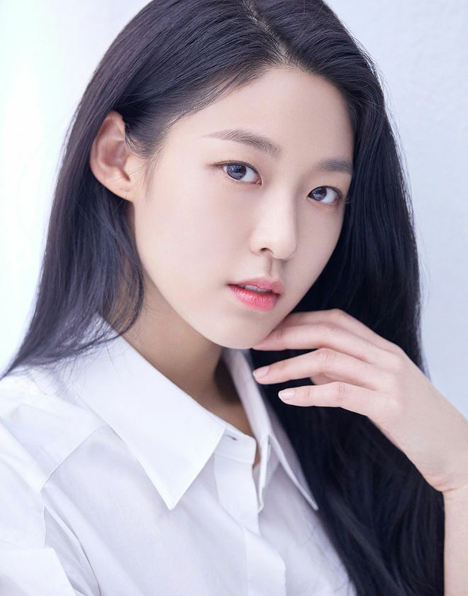 
설현
