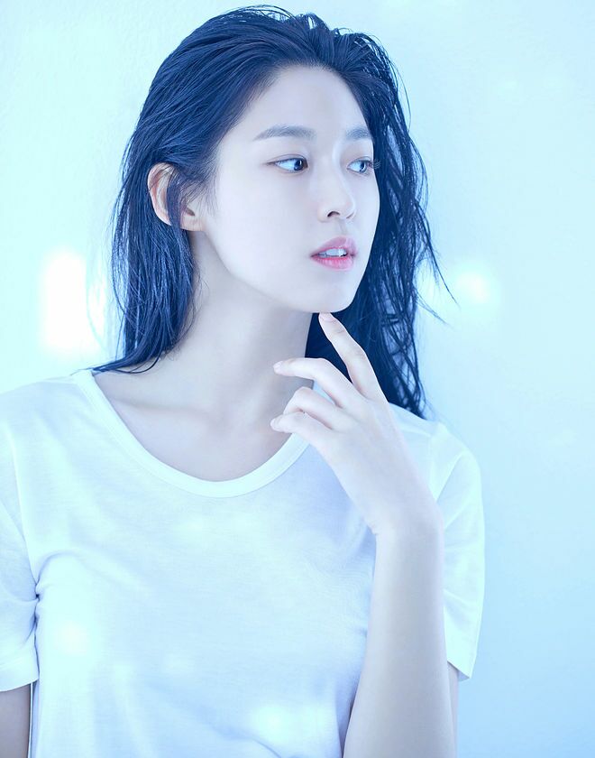 
설현
