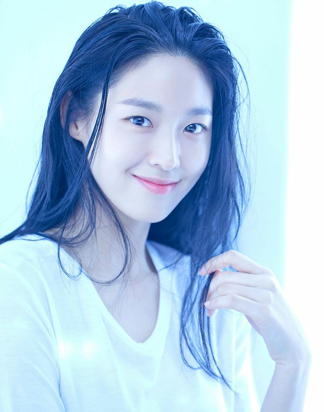 
설현
